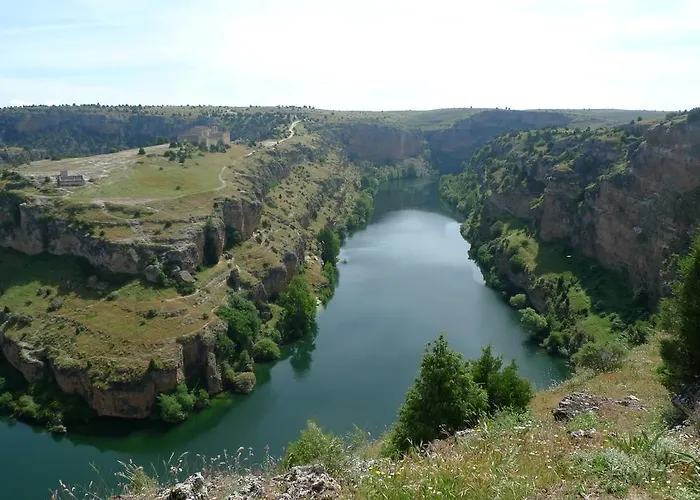 Boutique Hoces Del Duraton 酒店 4*